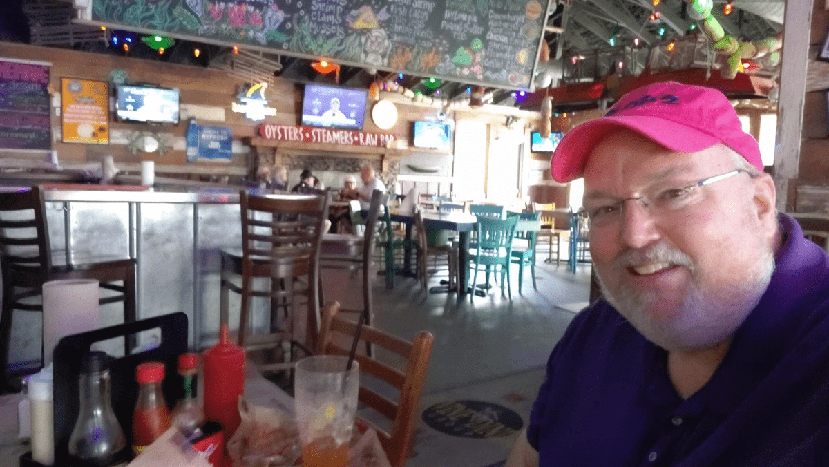 Pawleys Raw Bar for hungry golfers